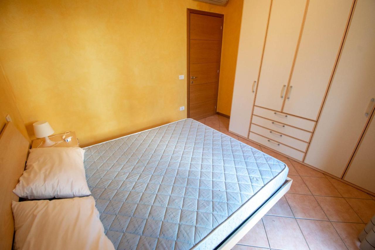 Lato Soleggiato @Gardazzurro Apartment Padenghe sul Garda Exterior photo