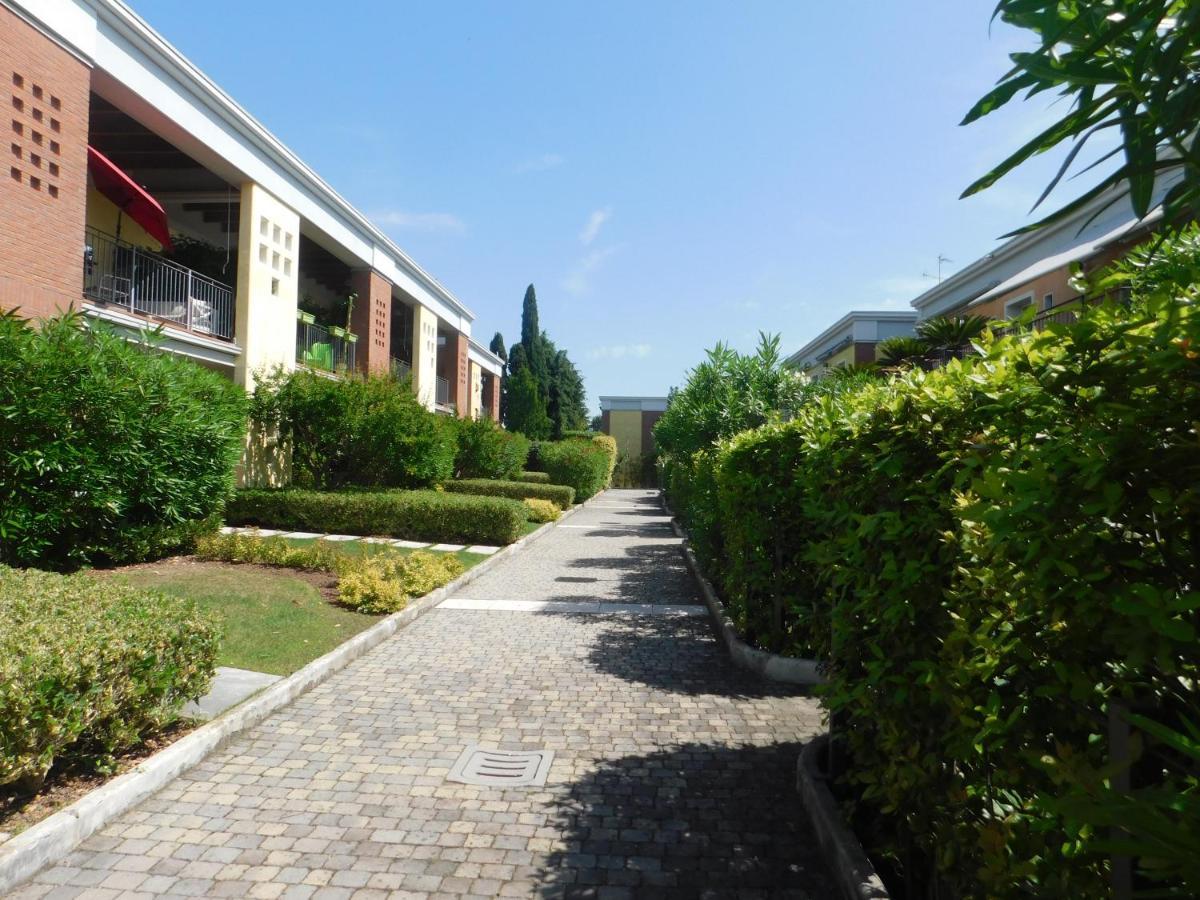 Lato Soleggiato @Gardazzurro Apartment Padenghe sul Garda Exterior photo