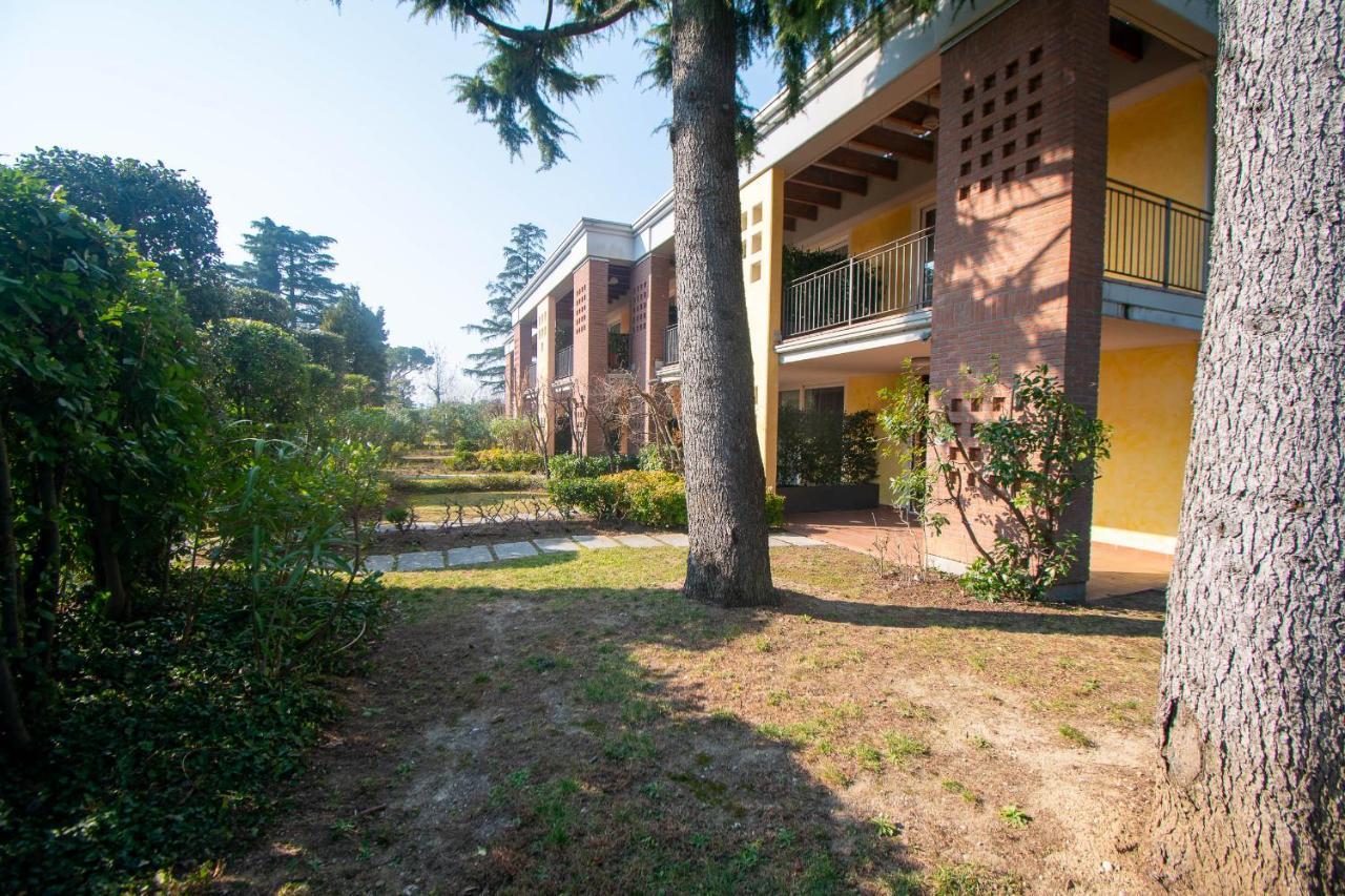 Lato Soleggiato @Gardazzurro Apartment Padenghe sul Garda Exterior photo